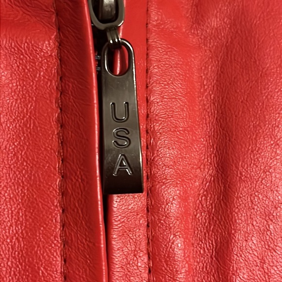 Beautiful Red leather Jacket - Picture 2 of 6